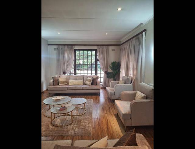 4 BEDROOM HOUSE FOR SALE IN GREENSIDE